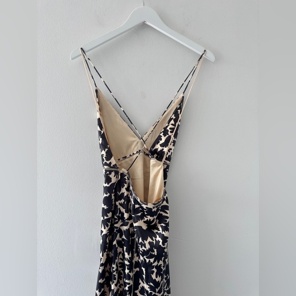 ULLA JOHNSON Evie Floral Satin Midi Dress in Raven 10 - Picture 10 of 11